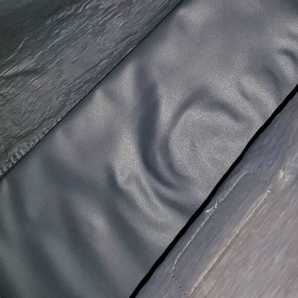 *VINTAGE* PROTOCOL Tapestry overnight bag EUC - Picture 2 of 3